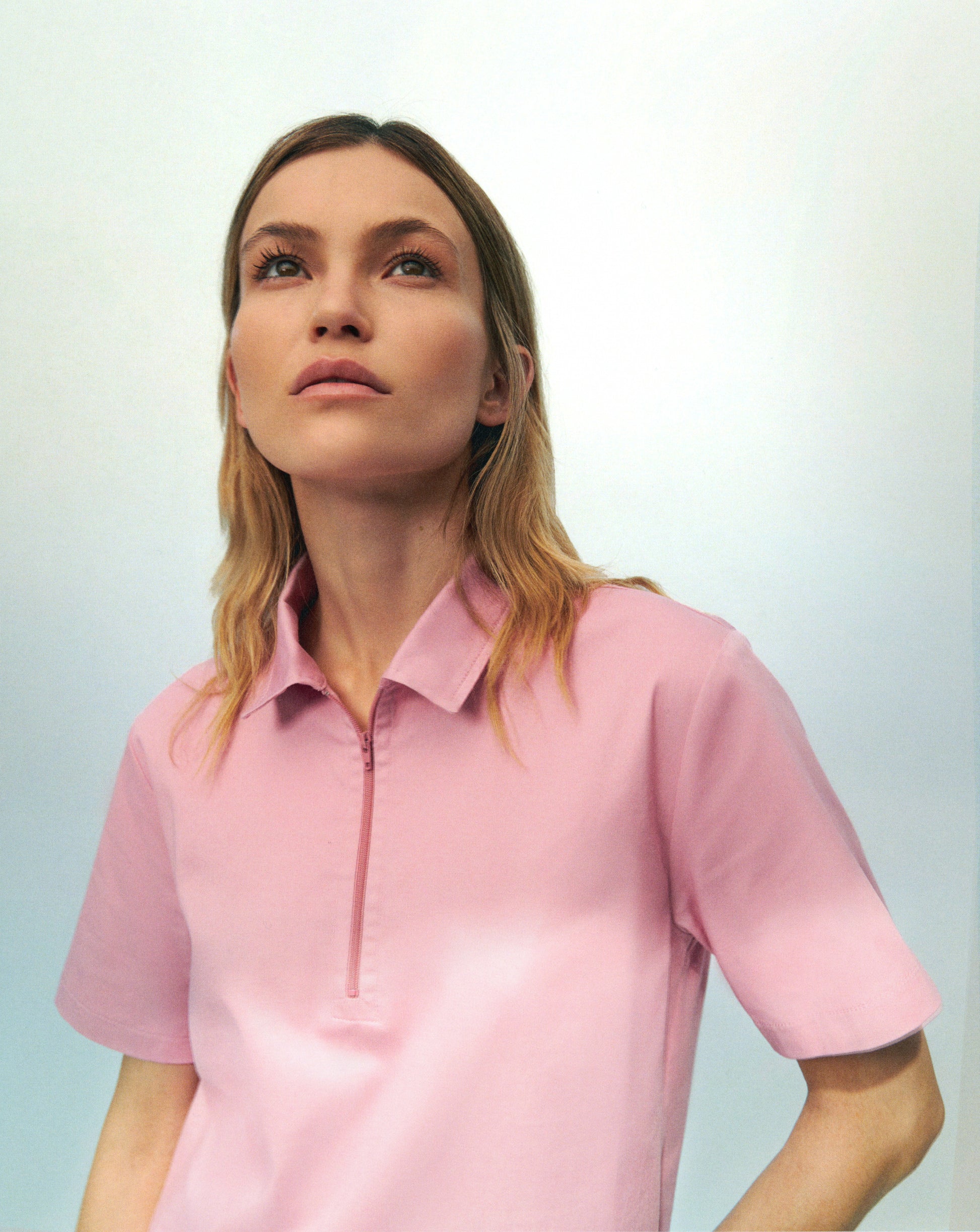 Cotton Polo in Dusty Pink from clothing brand FORMA. Рожевий літній костюм із бавовни поло та спідниця