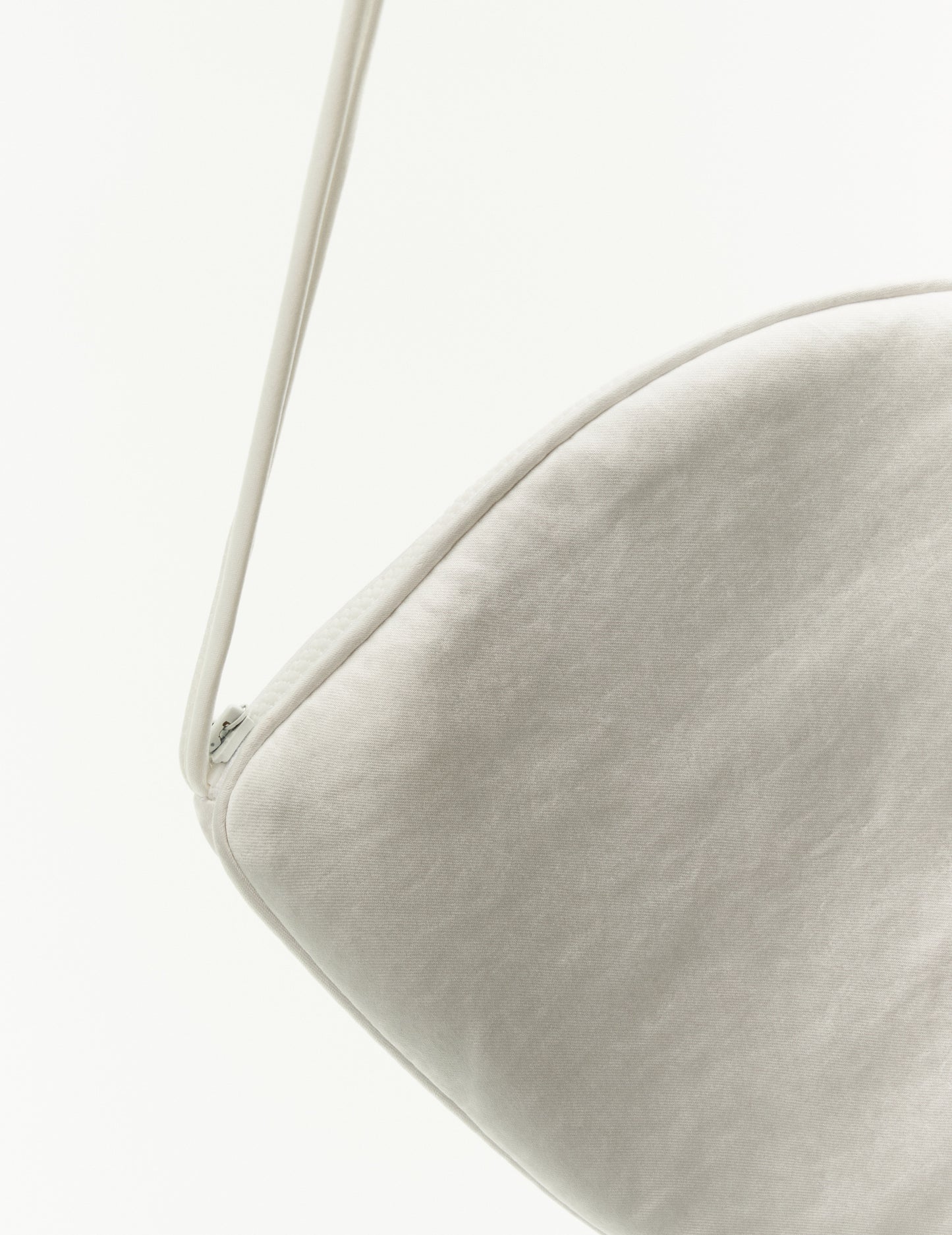 Trend satin bag in heart shape. White and black heart bag. Lattest bag brands from FORMA fashion brand