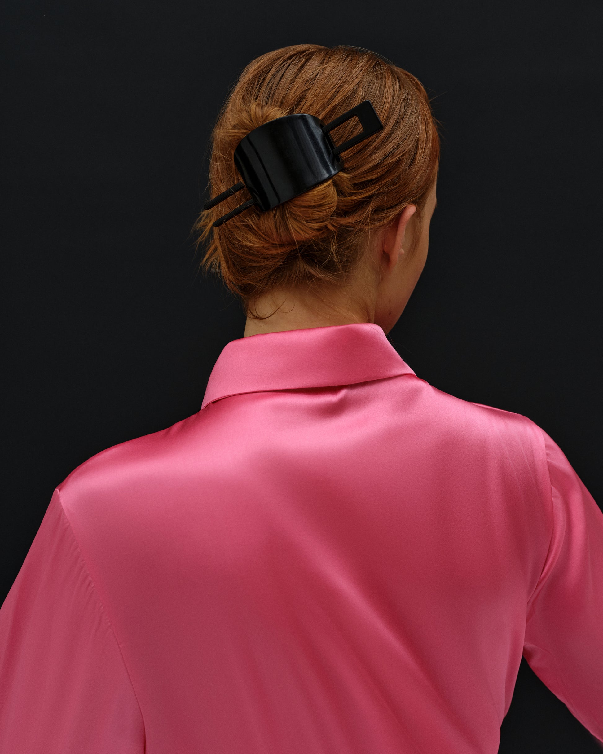 Silk longsleeves shirt.