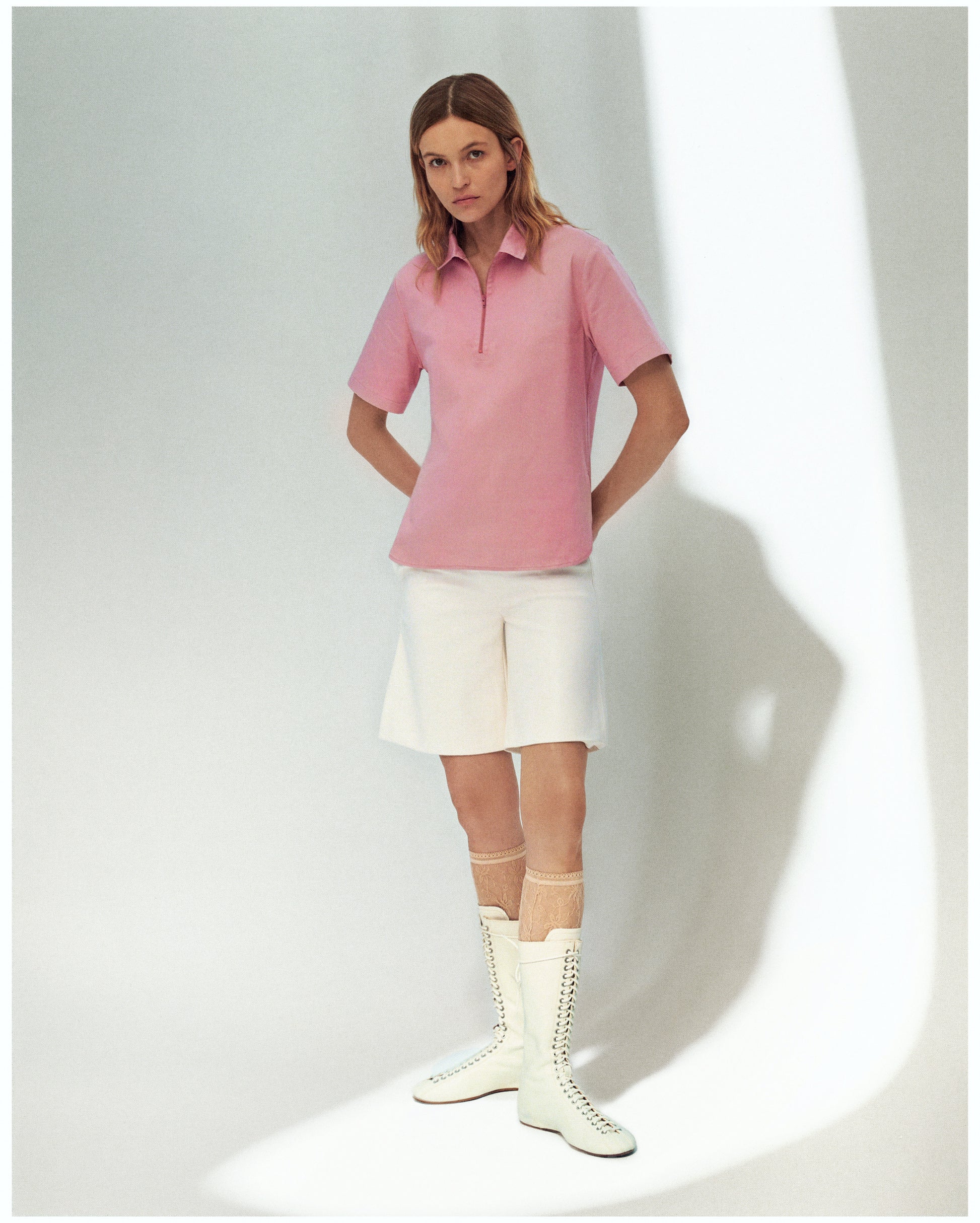 Cotton Polo in Dusty Pink from clothing brand FORMA. Рожевий літній костюм із бавовни поло та спідниця