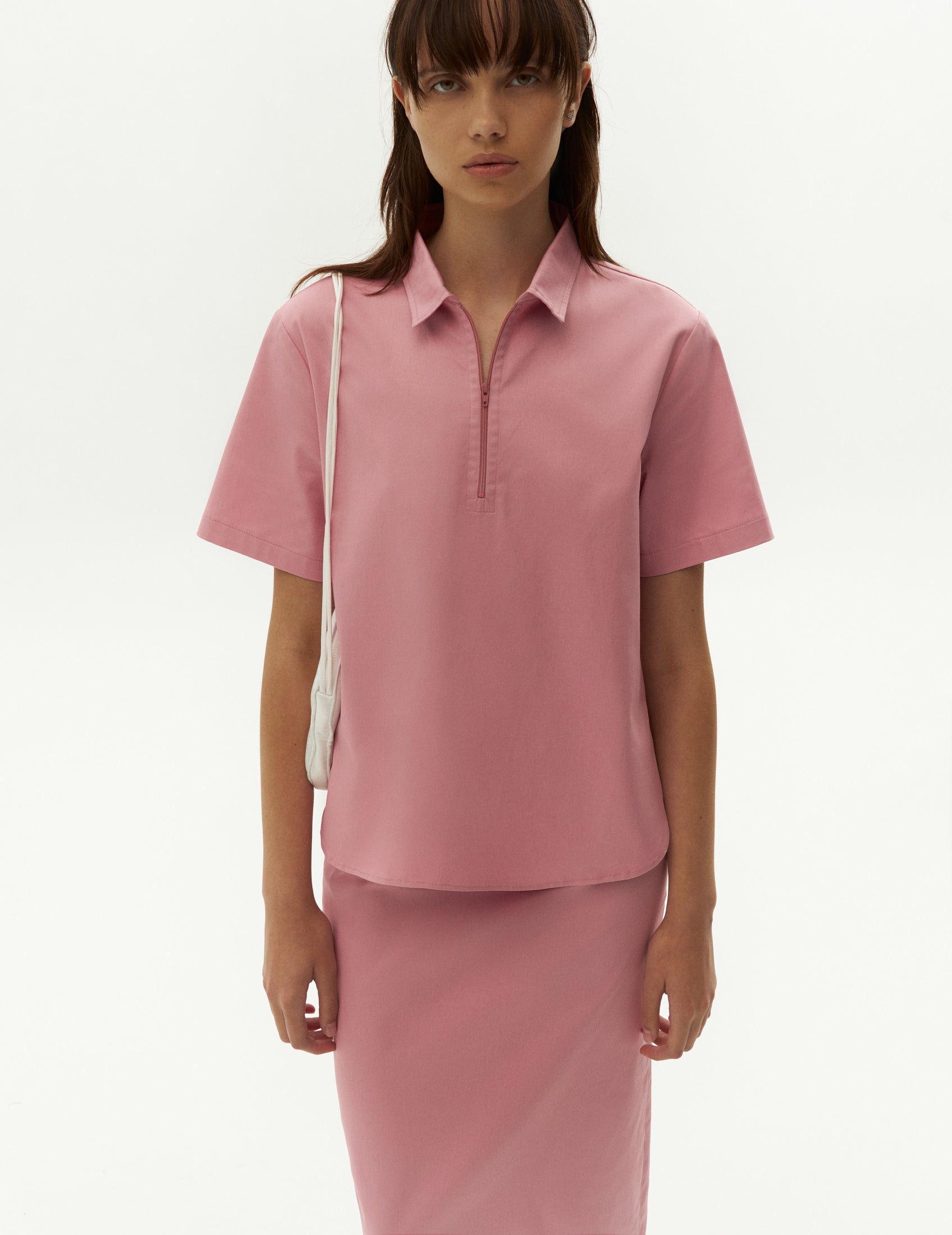 Fashion pink suit from FORMA brand, clothing online. Довга спідниця рожевого кольору із бавовни від бренду ФОРМА. Pink summer suit polo and skirt. Shop FORMA online