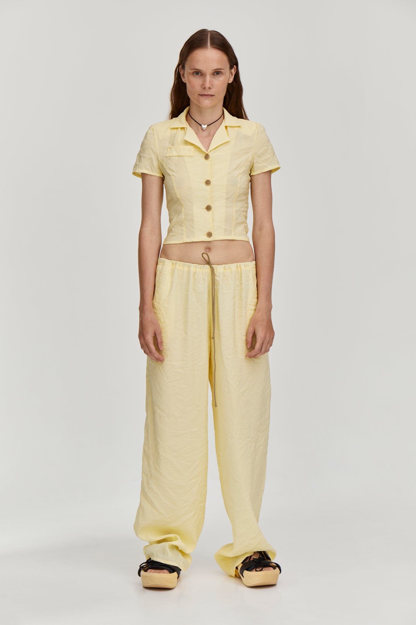 Lapel collar cropped blazer jacket with short sleeves from FORMA brand